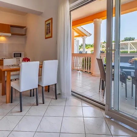 Rok 8 By Interhome Apartamento *