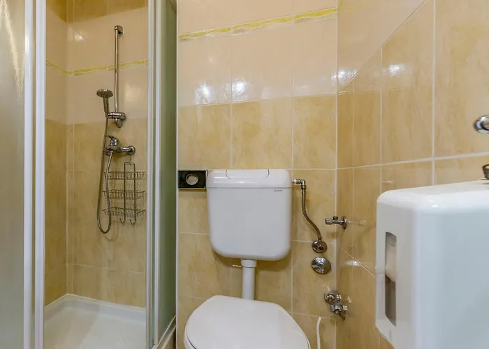 Rok 8 By Interhome * 普拉