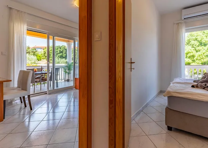 Rok 8 By Interhome 公寓