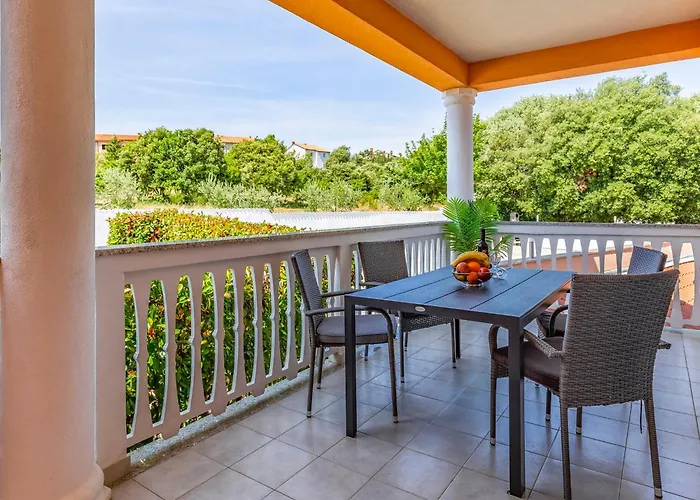 公寓 Rok 8 By Interhome 普拉