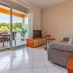 Rok 8 By Interhome Apartment Pula